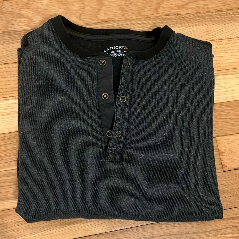 UNTUCKit Henley